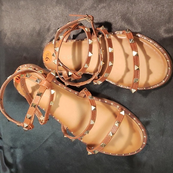 Madden Girl Brown 3-Strap with Ankle Wrap/Gold Studs Sandals - Picture 1 of 6